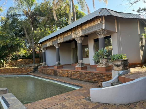 6 Bedroom House