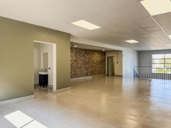 458  m² Office Space