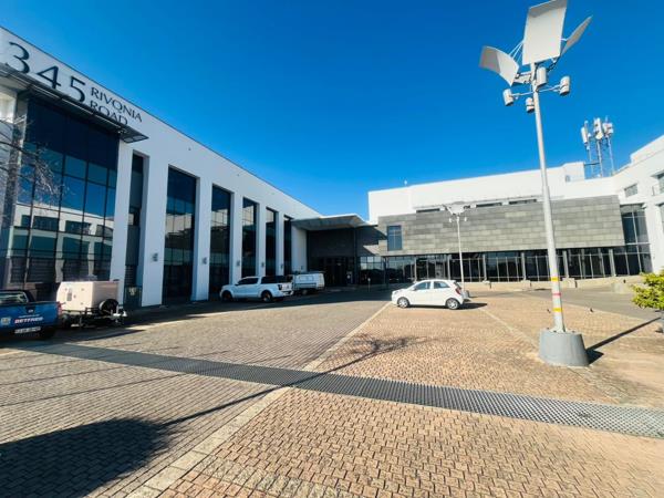 760  m² Commercial space