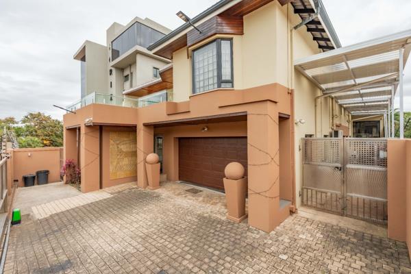 6 Bedroom House