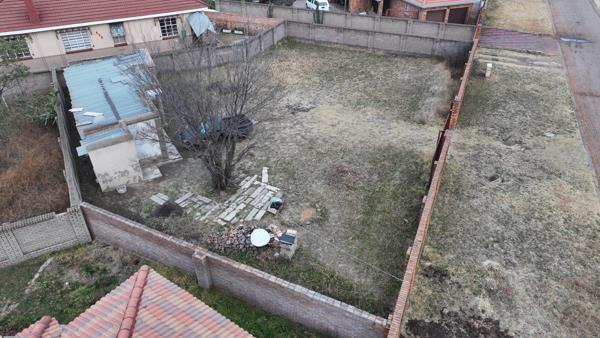 584 m² Land