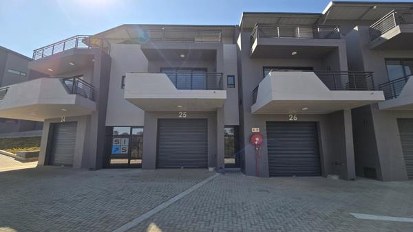 111  m² Industrial space