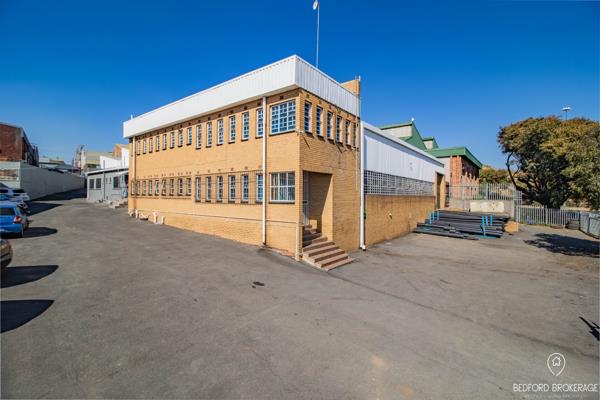 1 772  m² Industrial space