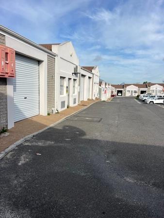 100  m² Industrial space