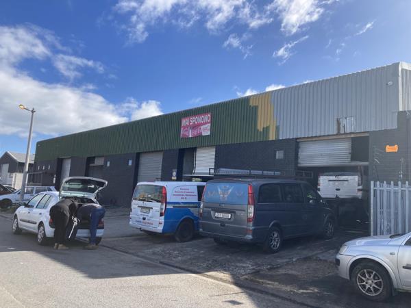 1 650  m² Industrial space