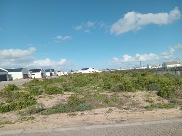 527 m² Land