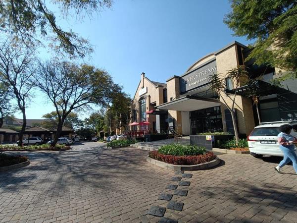 183  m² Commercial space