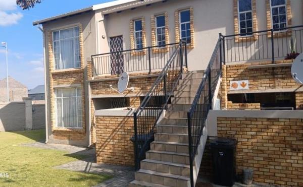 2 Bedroom Townhouse