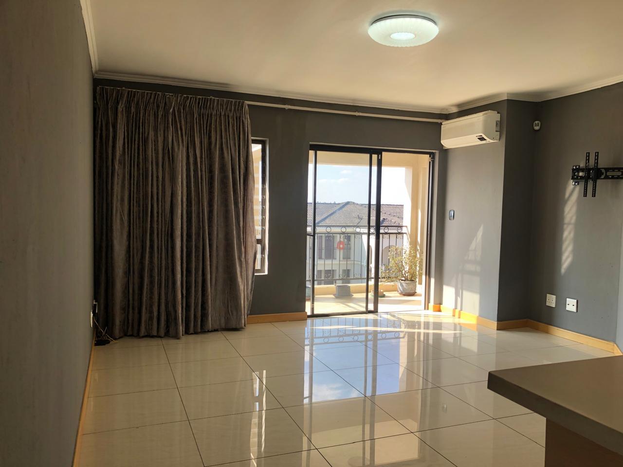 Apartment in Carlswald North Estate - View 4