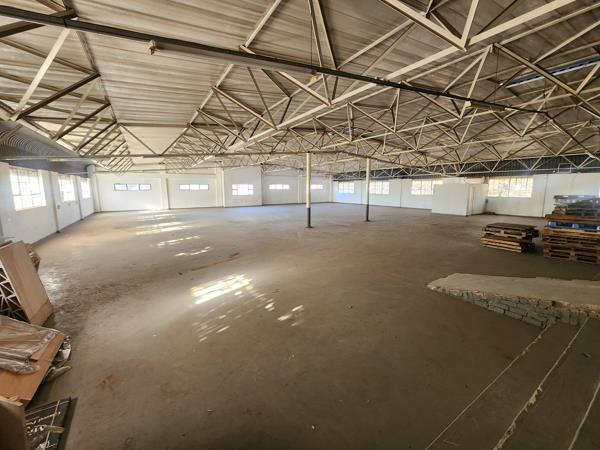 2 000  m² Industrial space