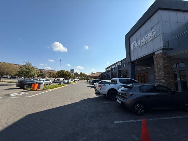 48.5  m² Commercial space