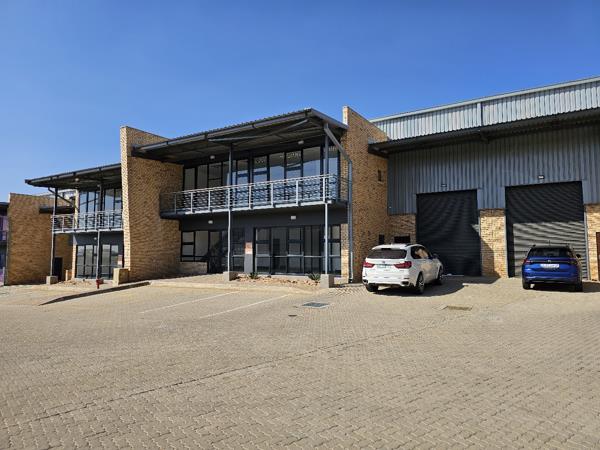 636  m² Industrial space