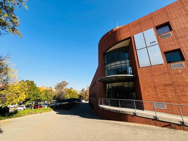 3 230 m² Commercial space