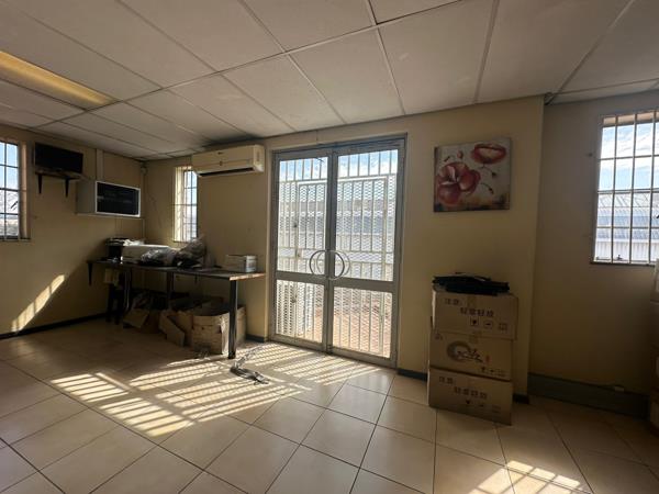 410  m² Industrial space