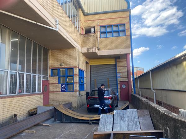 452  m² Industrial space