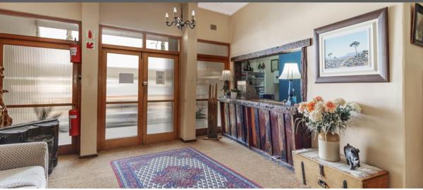 3 000  m² Commercial space