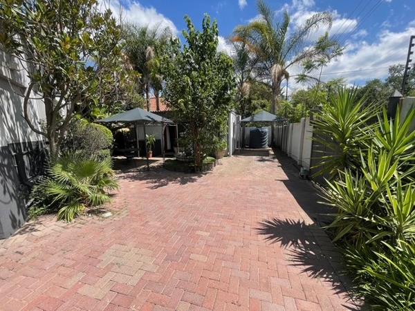 405  m² Commercial space