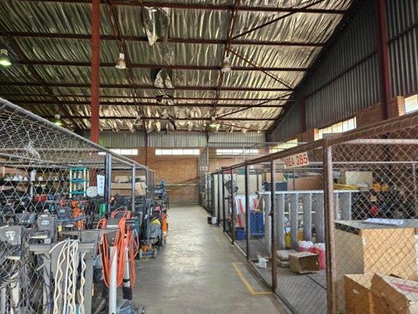 750  m² Industrial space