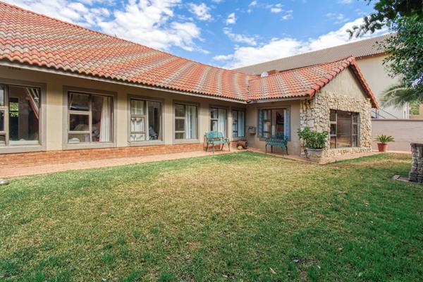 6 Bedroom House