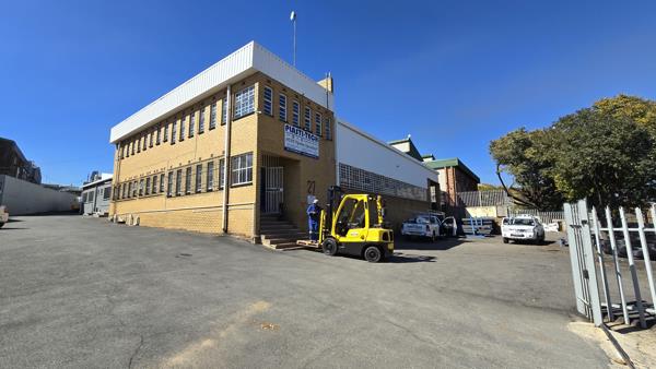 1 772 m² Industrial space