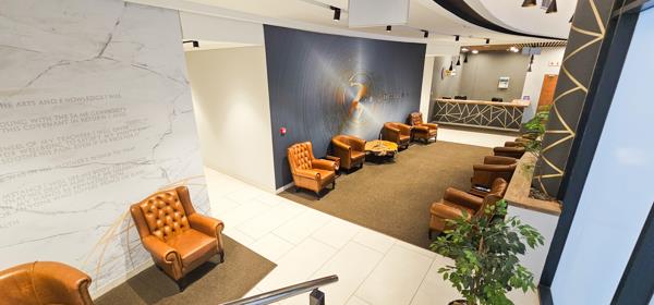 77  m² Office Space