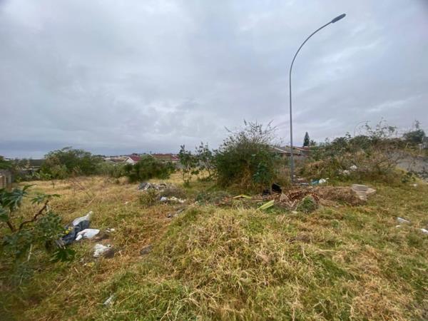 950 m² Land