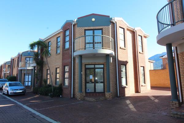 224  m² Commercial space