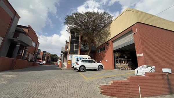 600  m² Industrial space