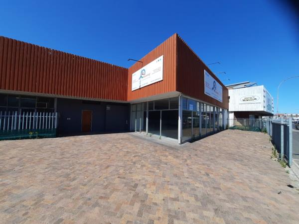 557  m² Industrial space