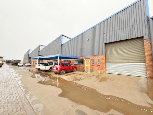 780  m² Industrial space