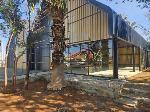 106  m² Retail Space