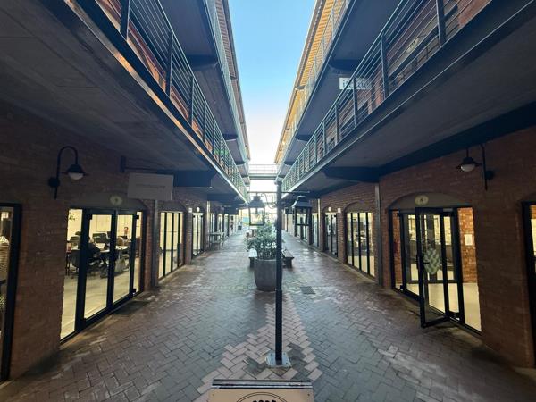 502  m² Commercial space