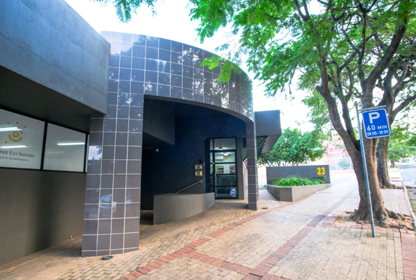 105  m² Commercial space