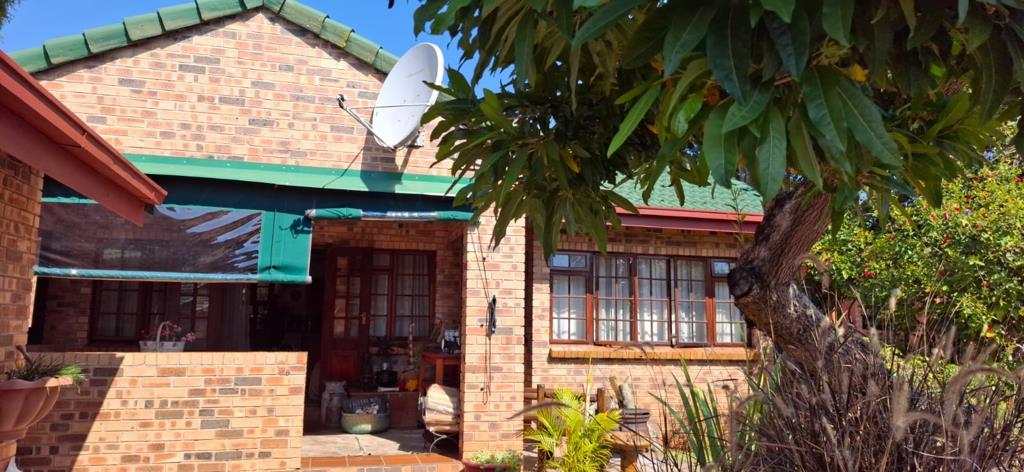2 Bedroom House