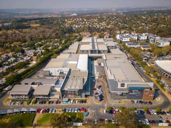 1 693  m² Office Space