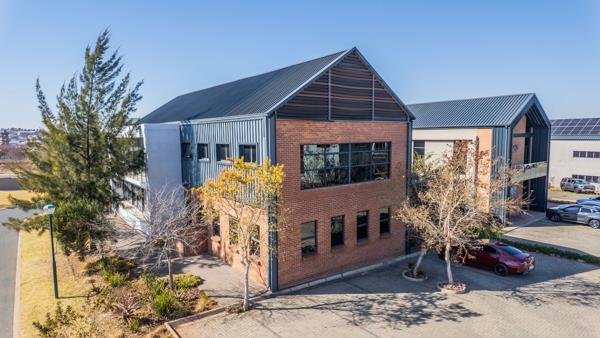 652 m² Commercial space