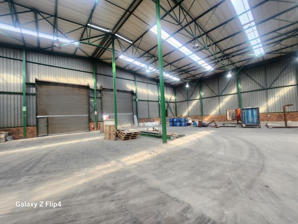 1 560 m² Industrial space