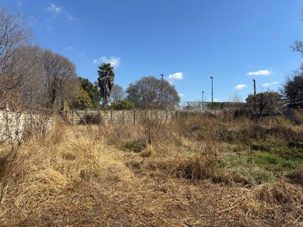 1 000 m² Land