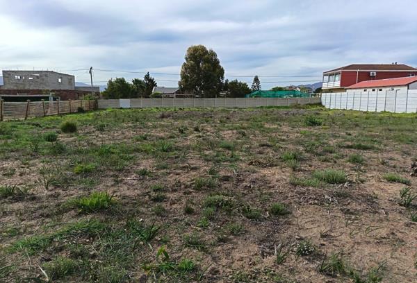 1 487 m² Land