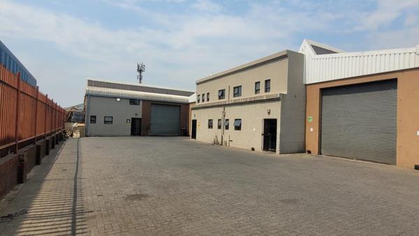 296  m² Industrial space
