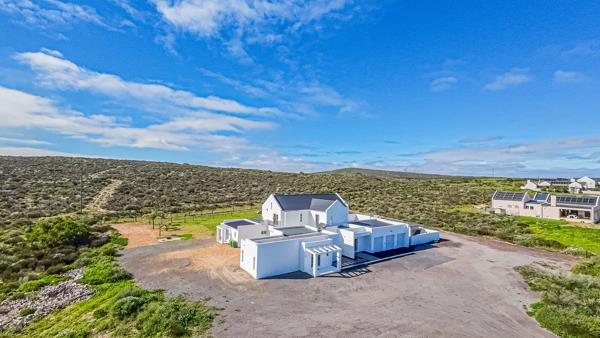 6 Bedroom House