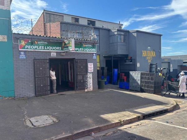 948  m² Commercial space