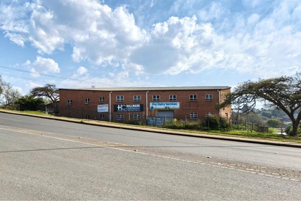 1 360  m² Retail Space