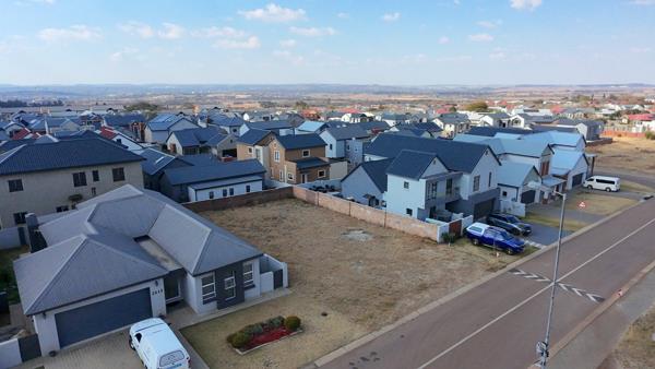 422 m² Land