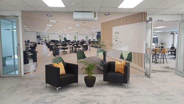 1 836  m² Commercial space