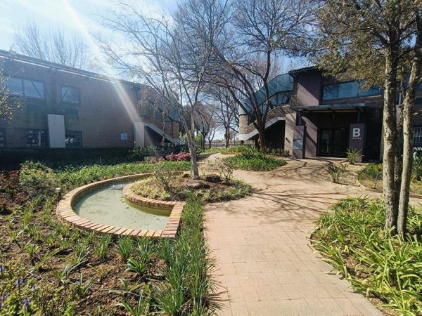 313  m² Commercial space