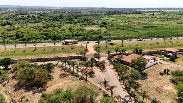 953 m² Land