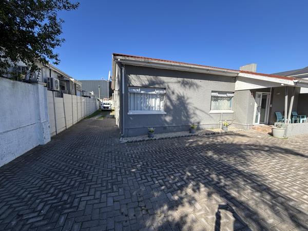 200 m² Commercial space