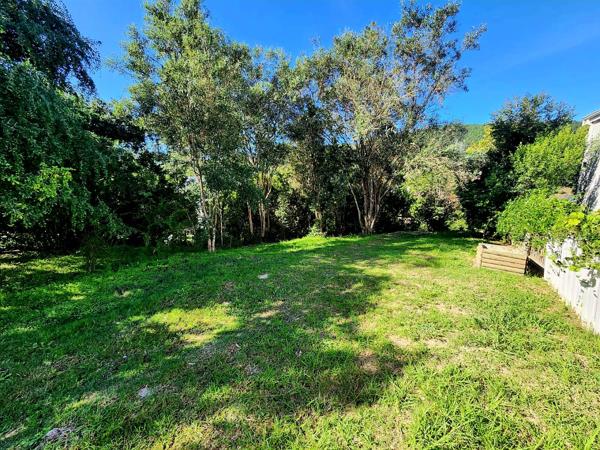 787 m² Land
