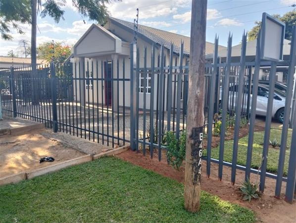 200  m² Commercial space